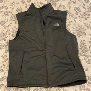 The North Face Canyonwall Vest- XL
